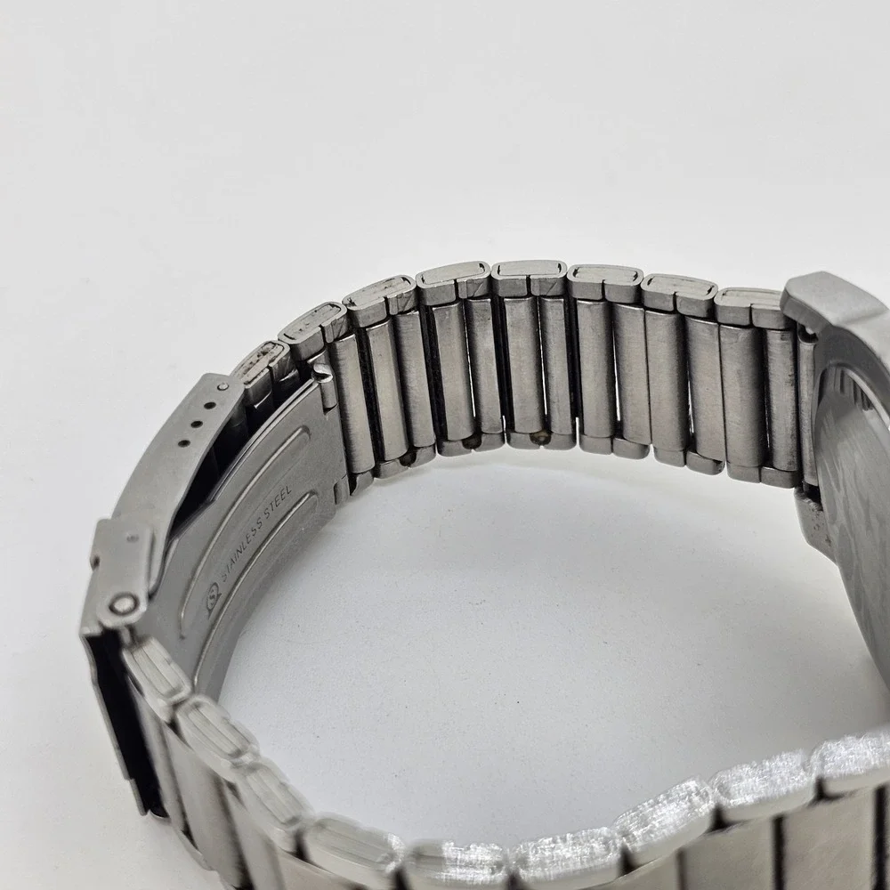 Fastrack Men's Watch 42MM Black Dial‎ Gray Bracelet Band 7.5